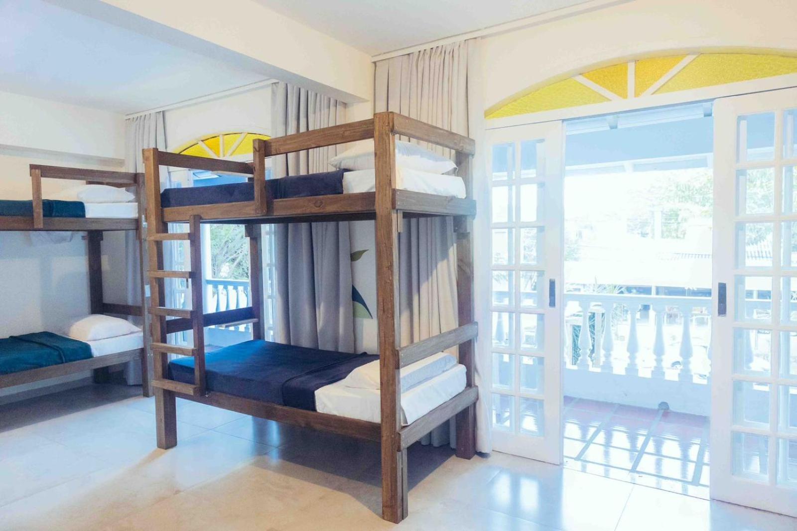 Sea Wolf Hostel - Lagoa Da Conceicao Florianópolis Eksteriør billede
