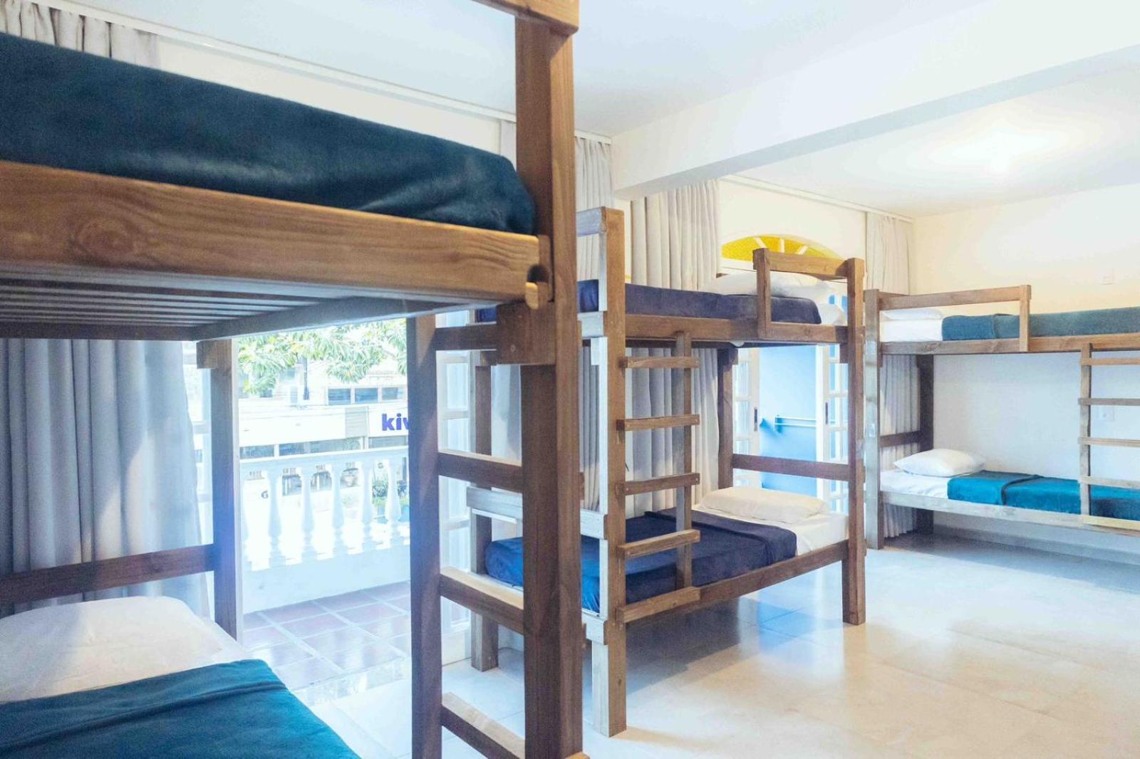 Sea Wolf Hostel - Lagoa Da Conceicao Florianópolis Eksteriør billede